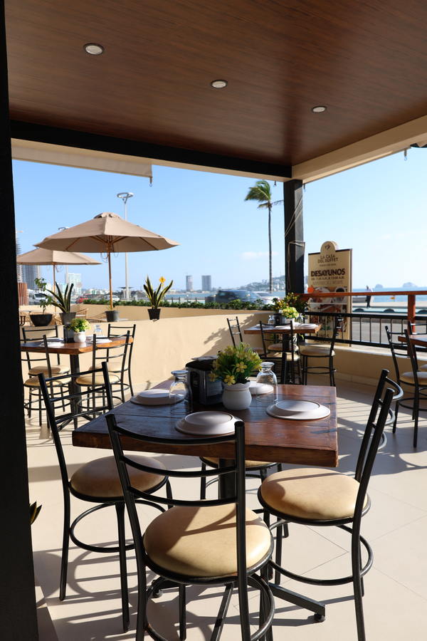 Restaurante en Culiacán, Sinaloa. Hotel Sands Las Arenas.